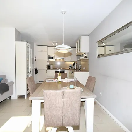 Doppelhaushaelfte Austernfischer Holiday home